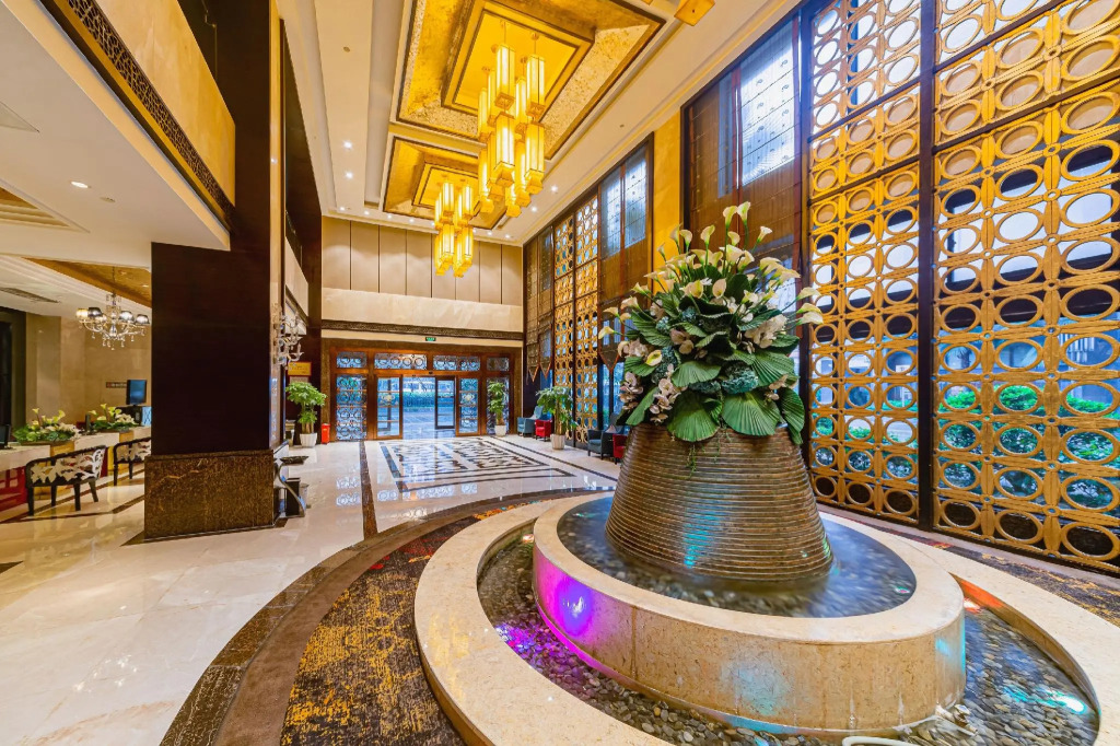 Rezen Kingtown Hotel (Chongqing Guanyinqiao)