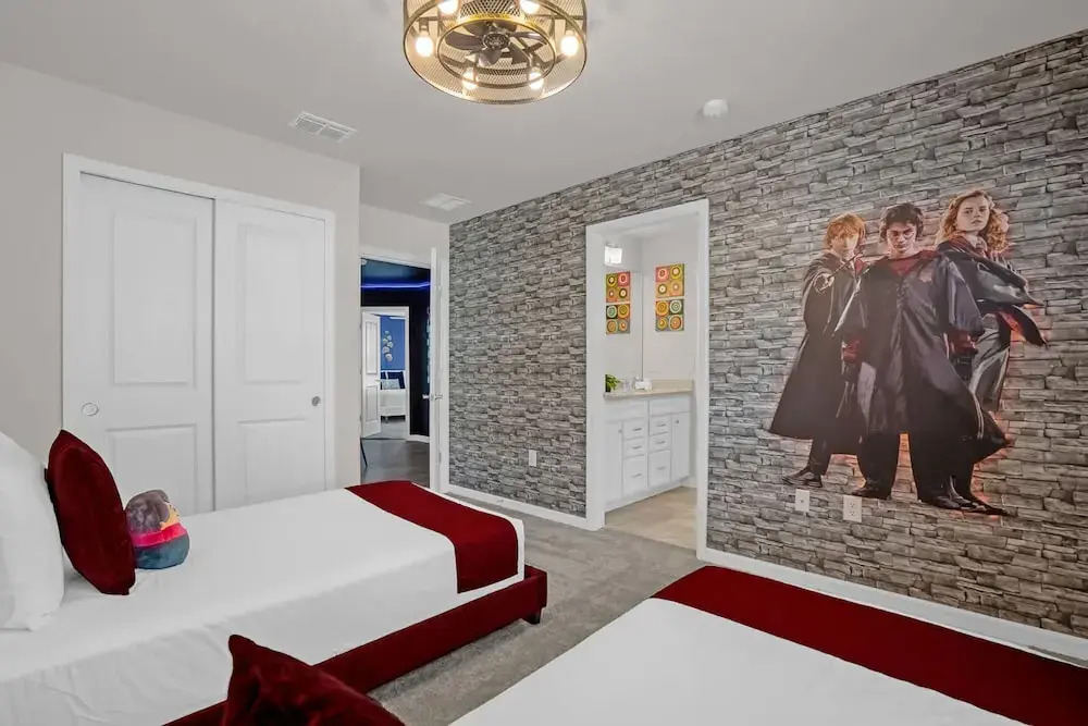 Upstay 10br Family Retreat w Pool Hot Tub Games