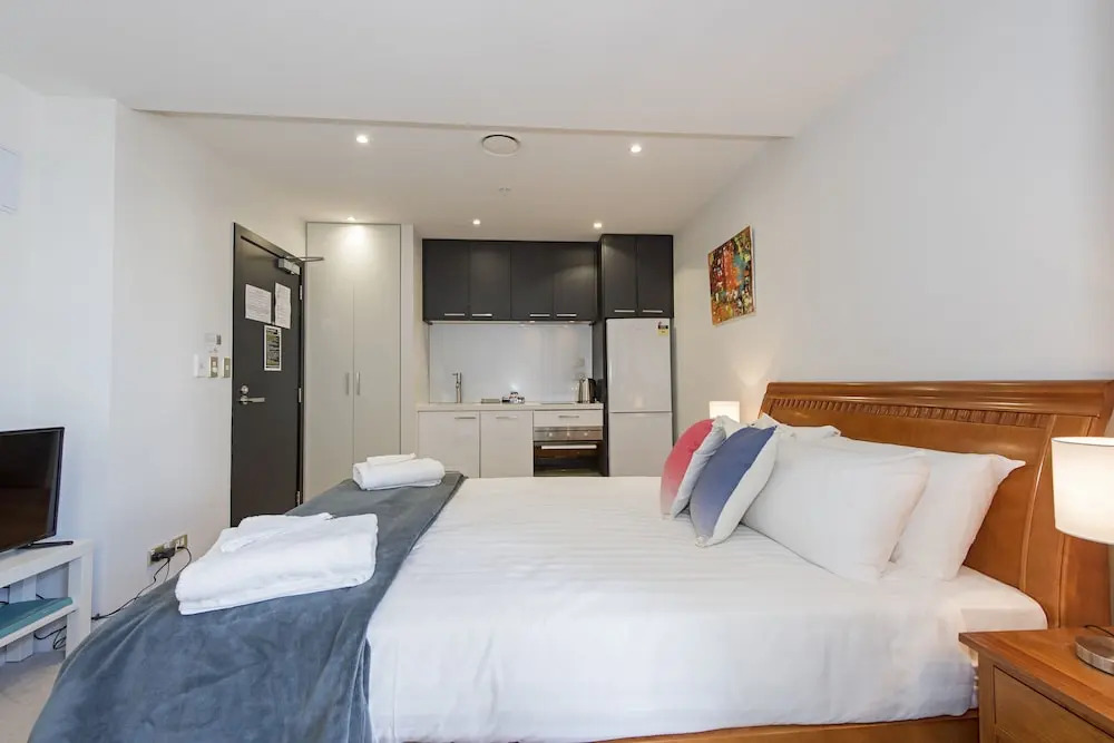 Paris Haven Studio Queens Residences, Pool & Gym