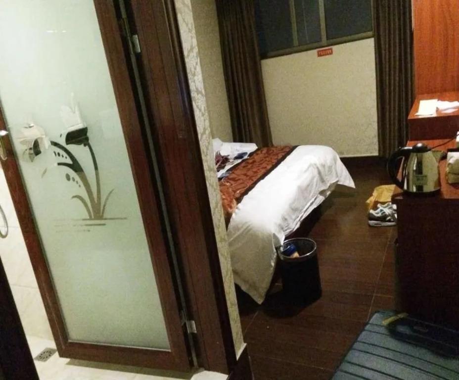 Ruiyixuan Business Hotel