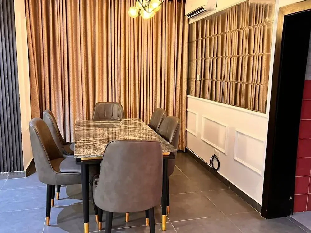 Ace Apartment
