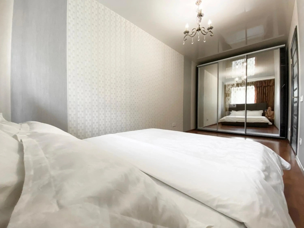 Spacious 1-bedroom near Most City Center