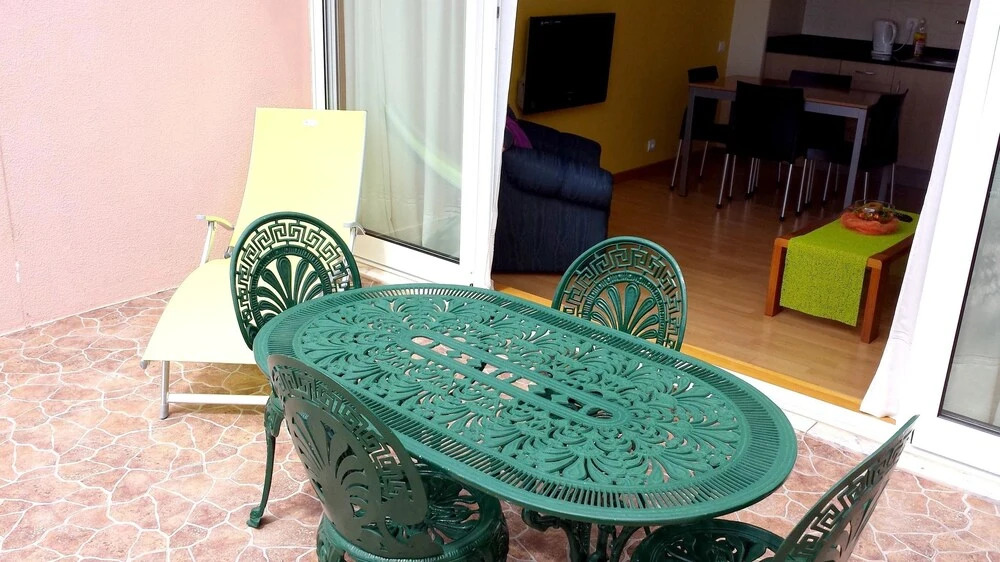Apartment With one Bedroom in Caniço, With Wonderful sea View, Balcony