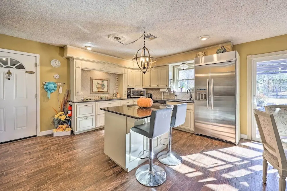 Private Pond + Patio: Expansive Escape in Rogers