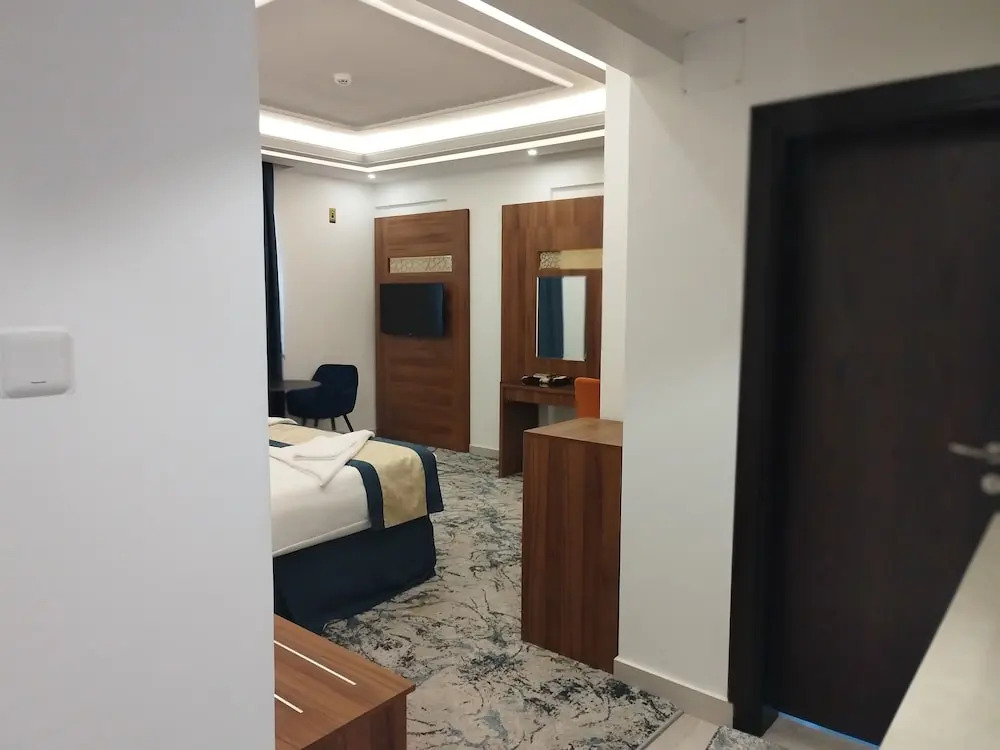 Gelnar upscale Hotel