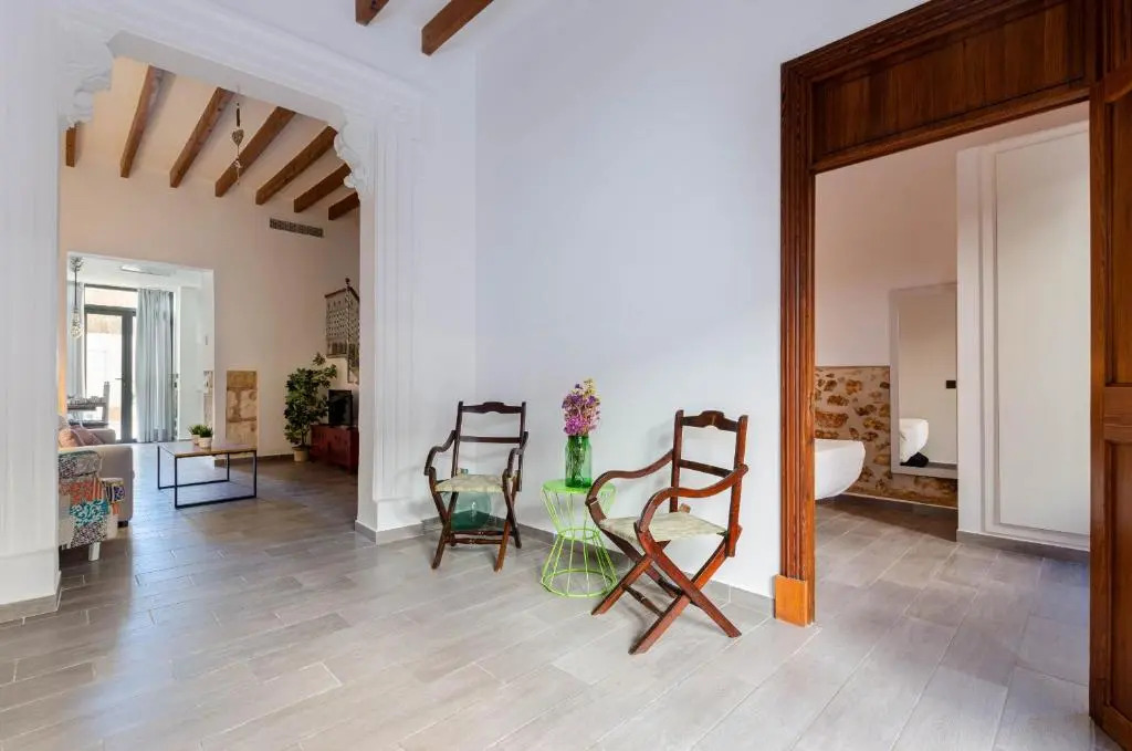 YourHouse Can Jordi, air conditioned holiday house with private pool
