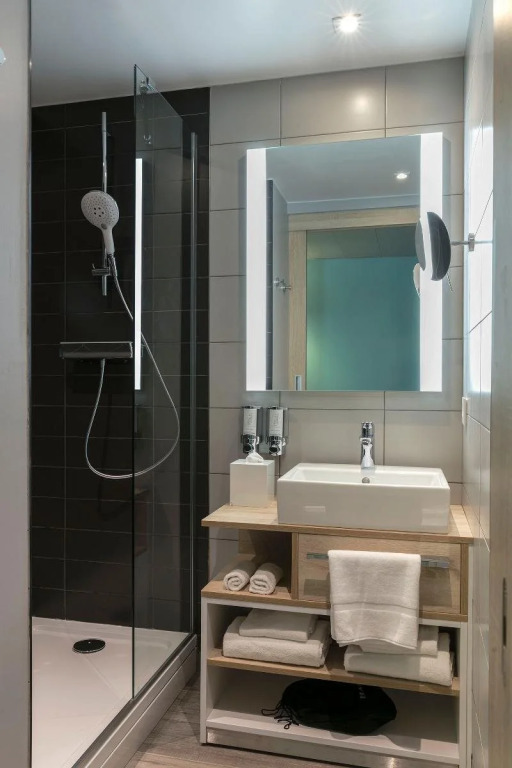 Hampton by Hilton Paris Clichy