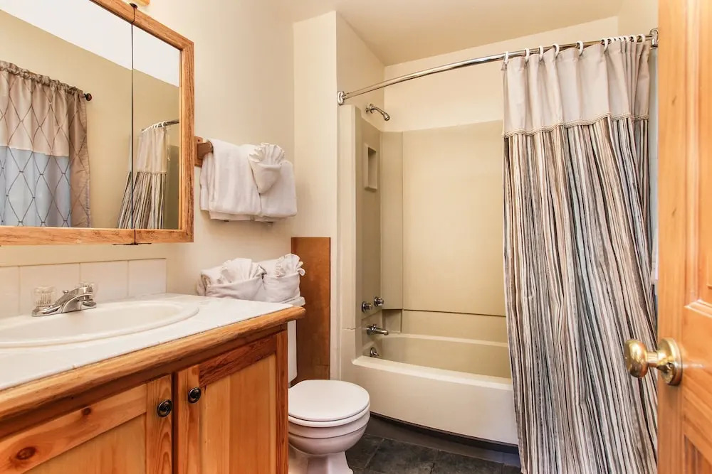 Arrowhead Lodge Haus 4 Bedroom Condo