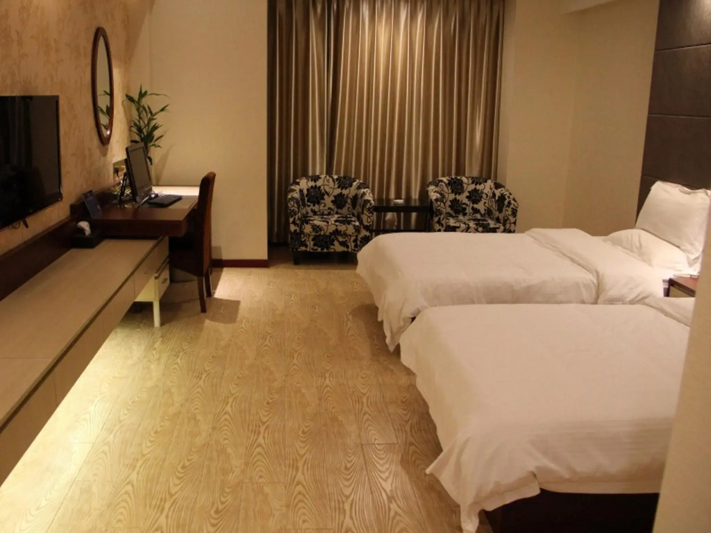 GreenTree Inn Nantong Tongzhou Shiji Avenue Jianghaihuangdu Express Hotel