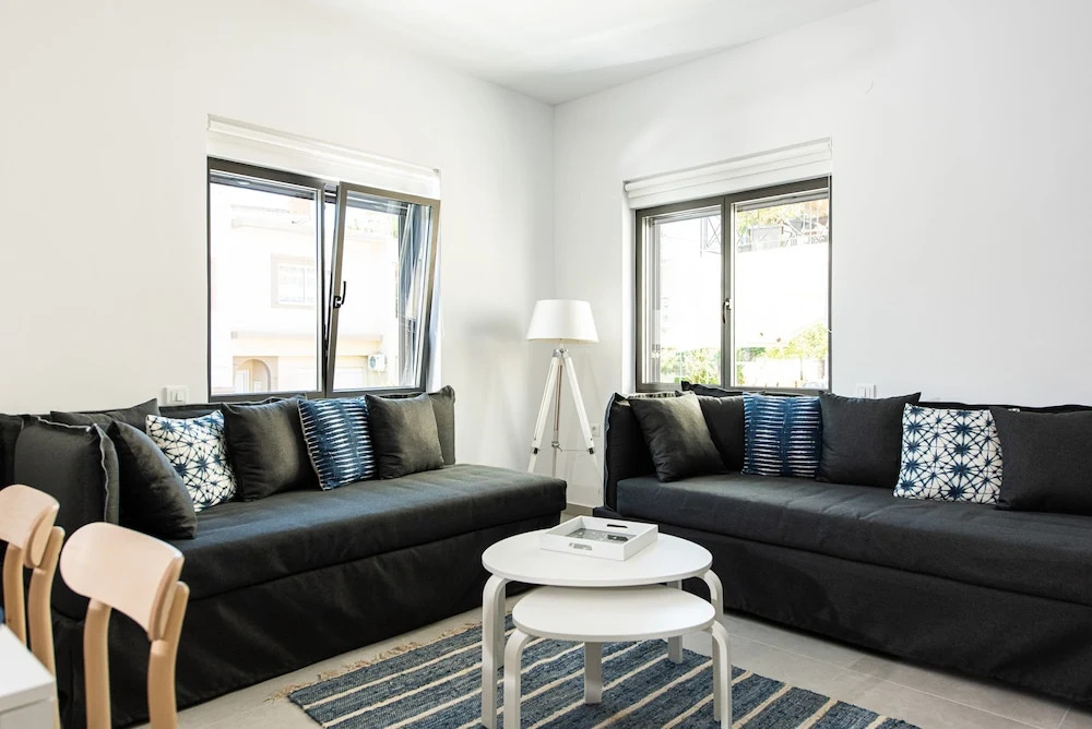 Cozy Corner Luxury Apartments