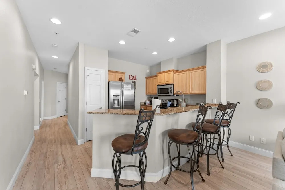 On The Rocks 3 Bedroom Condo by RedAwning