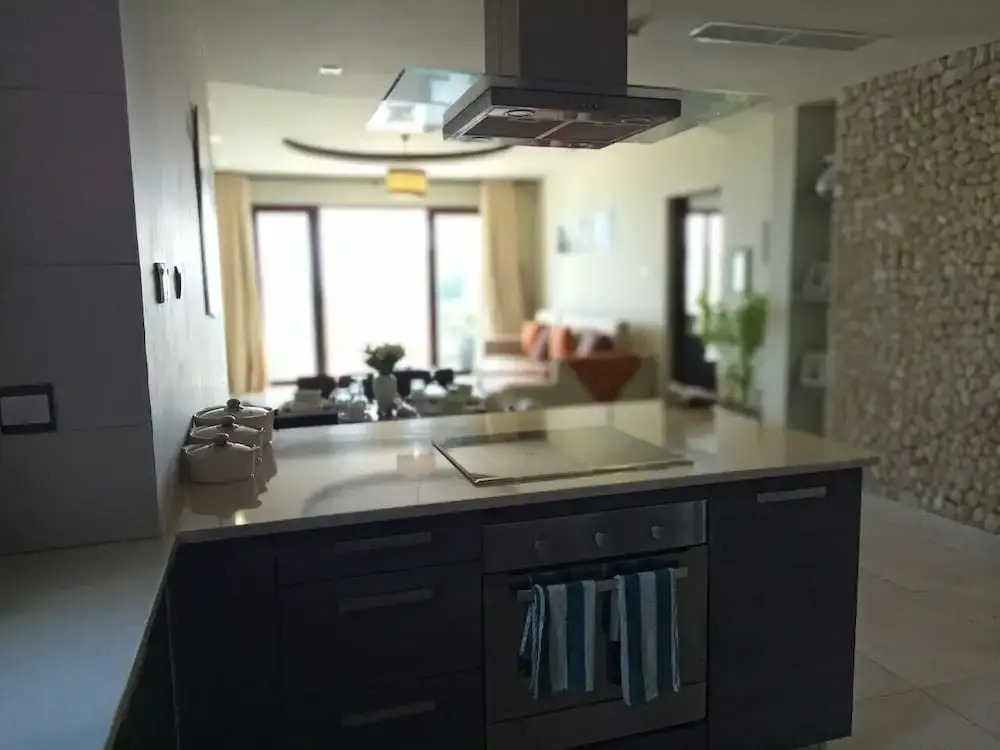 Luxury Oceanline Beachfront Apartments