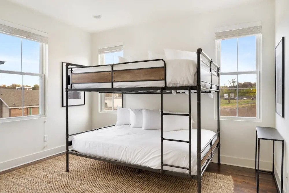 Hart Suite 5 by AvantStay Gorgeous Town House w Modern Amenities in Nashville