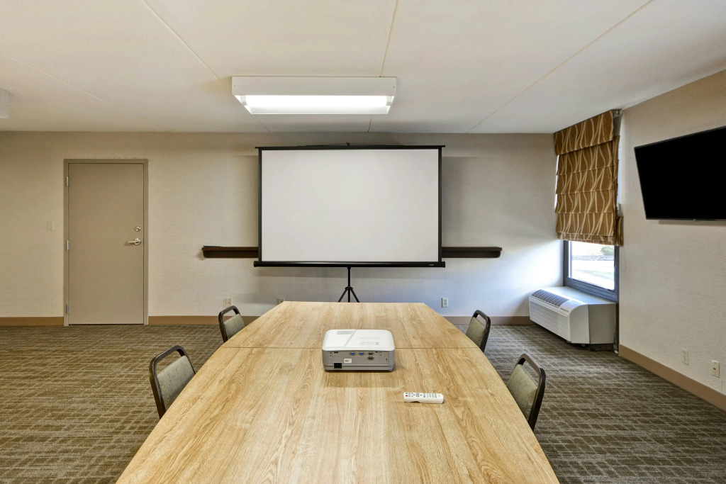 Hampton Inn Detroit Madison Heights South Troy