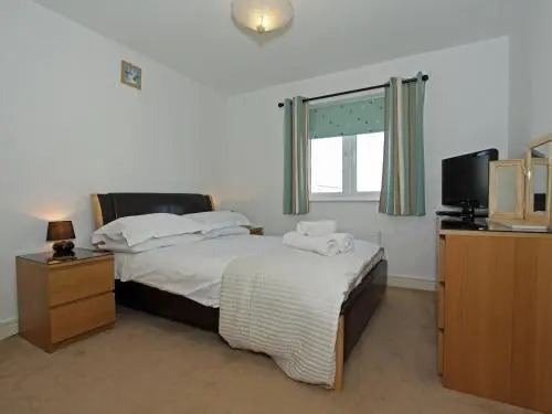 6 Jubilee Close