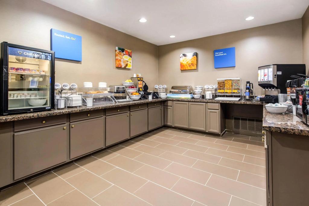 Holiday Inn Express Hotel & Suites Houston Intercontinental East