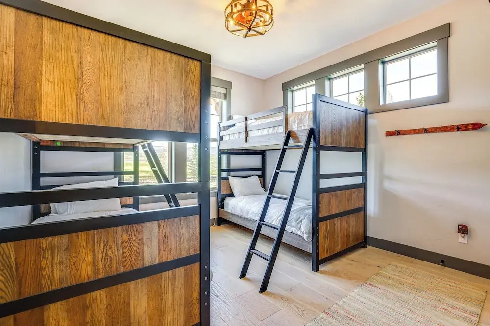 Hot Tub & Mtn Views: Townhome in Granby!