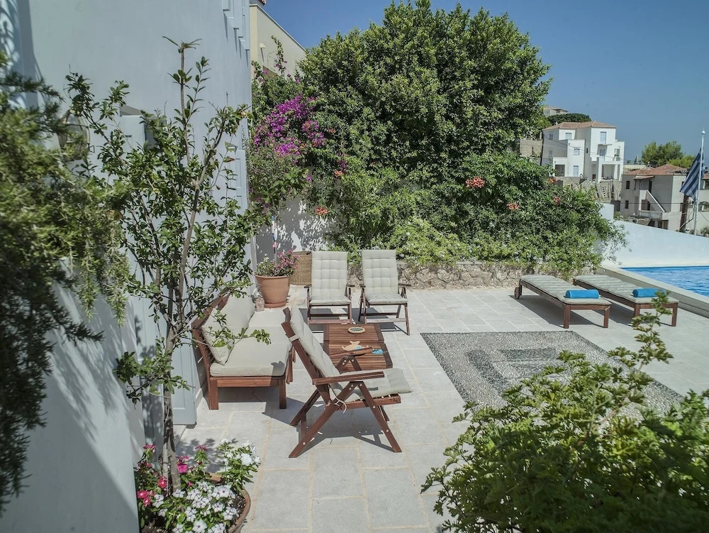 Villa with 5 Bedrooms in Spetses, with Wonderful Sea View, Private Poo
