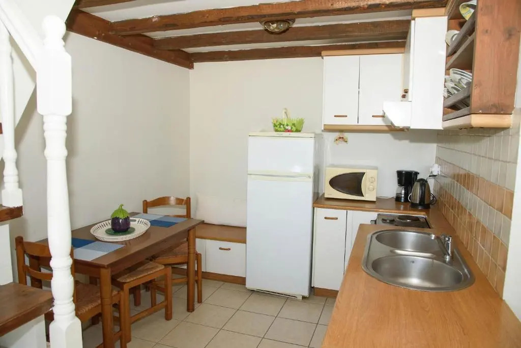 Caldera Apartments Assos