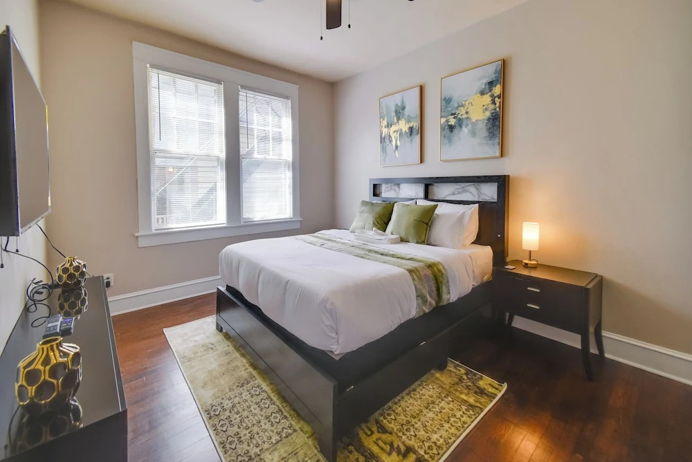 Waterfront Portsmouth Apt: 1/2 Mi to Dtwn & Ferry