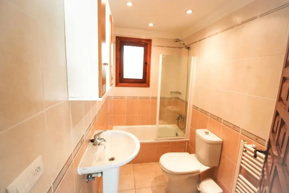 Simon - pretty holiday property with private pool in Benissa