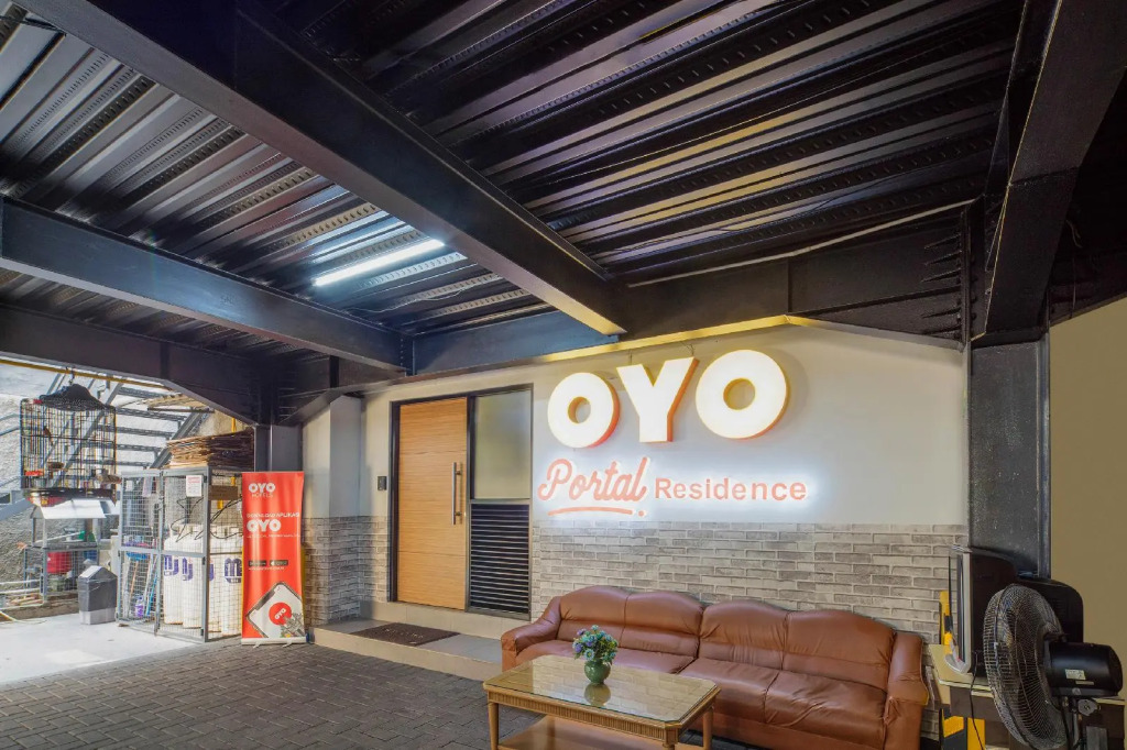 OYO 115 Portal Residence