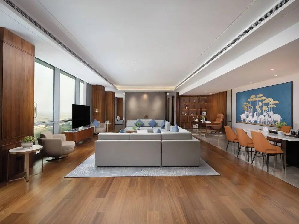 Crowne Plaza Phnom Penh by IHG 金边皇冠假日酒店 Former VM Hotel