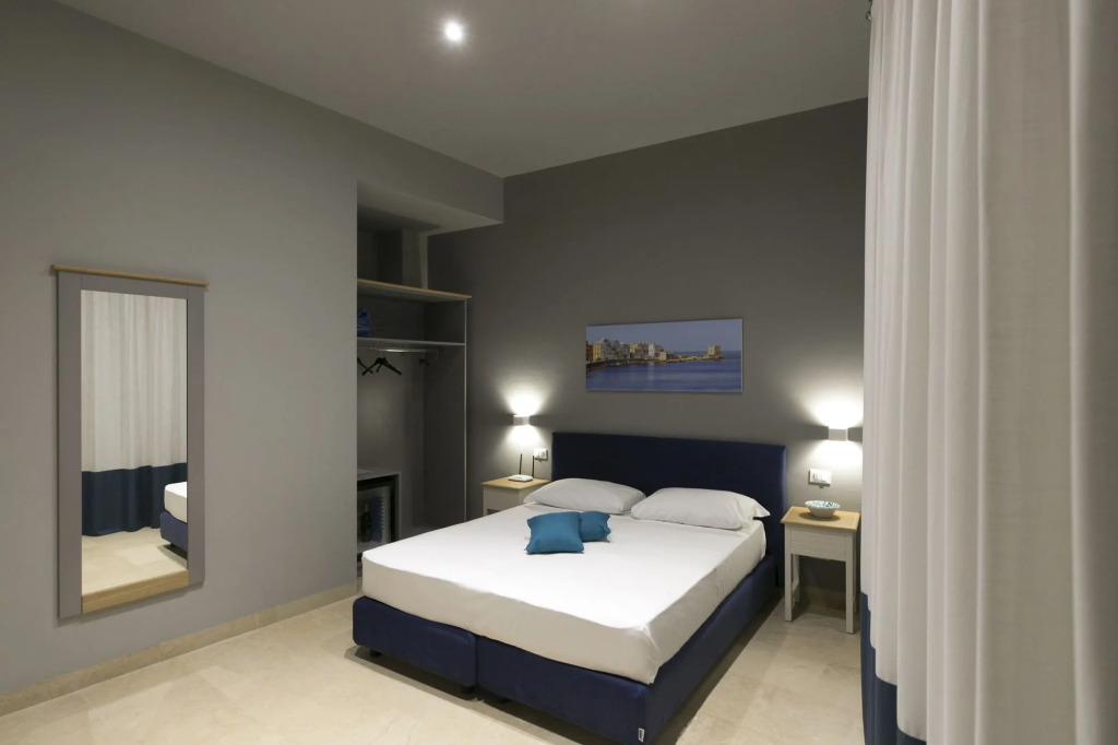 ZIBIBBO SUITES & ROOMS - Aparthotel in Centro Storico a Trapani