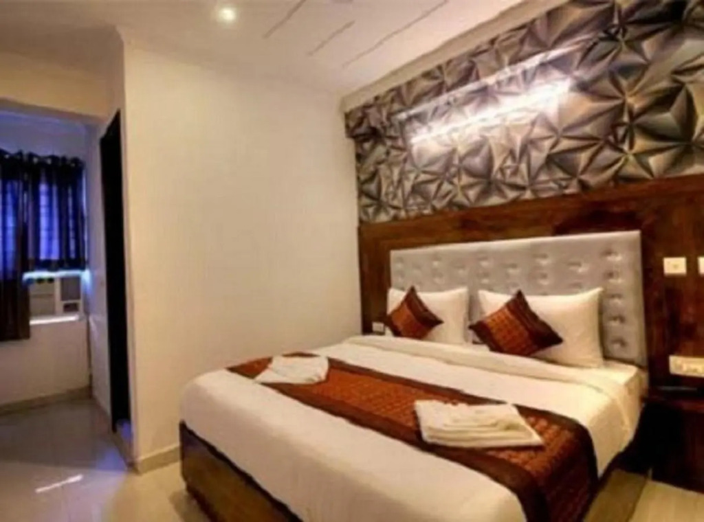Hotel Ark-Of-Avalon Near Delhi Airport