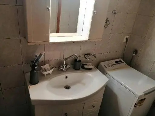 Samos House