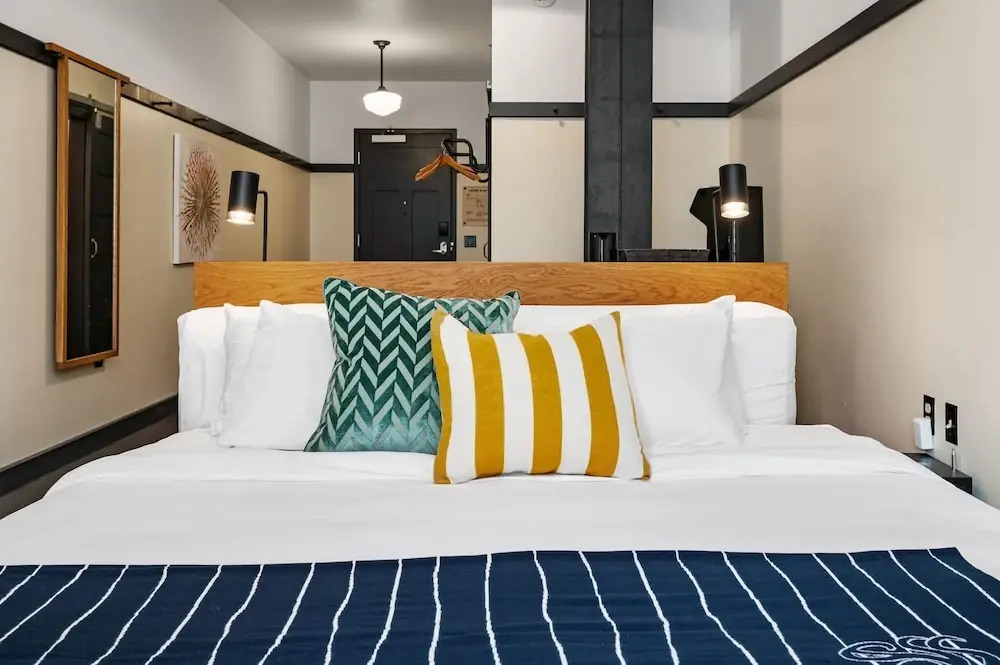 Kasa Classic Studio - Comfortable and Convenient The Maverick