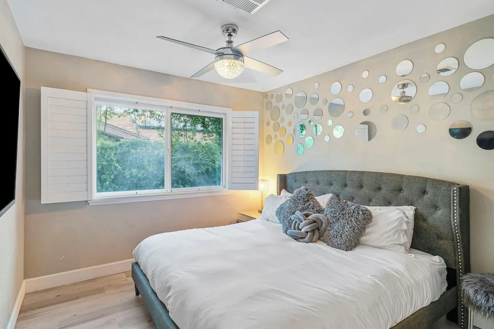 Highly Upgraded 4bd2bath Home With Private Pool