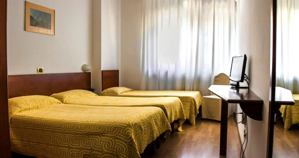 Domus Hotel