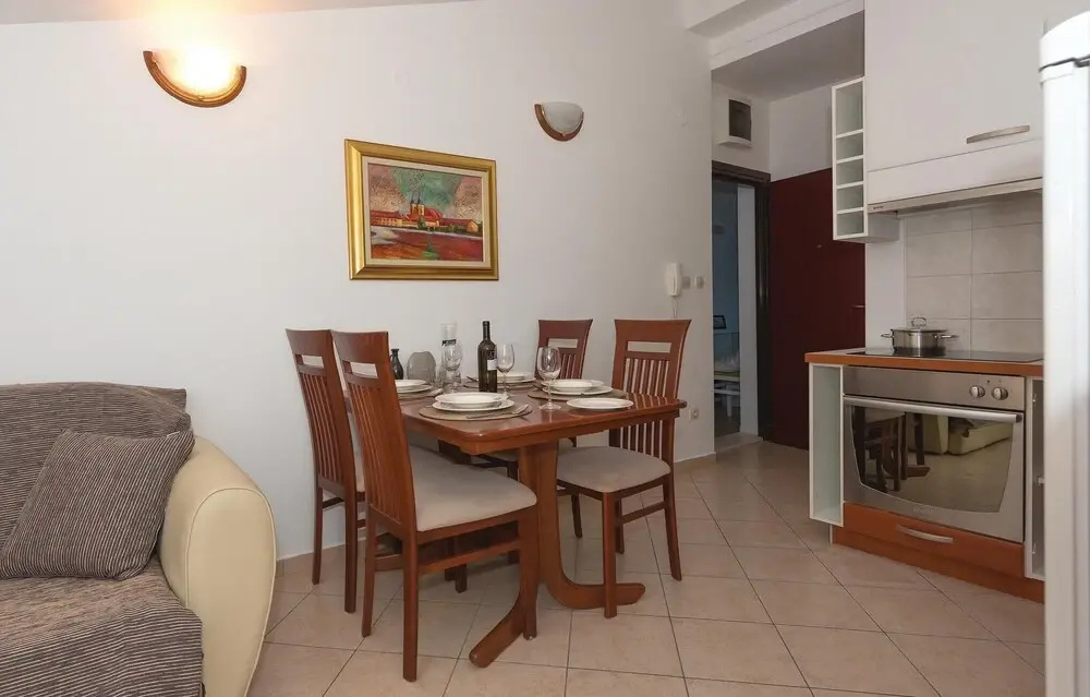 Stunning Home in Vodice With Wifi and 2 Bedrooms