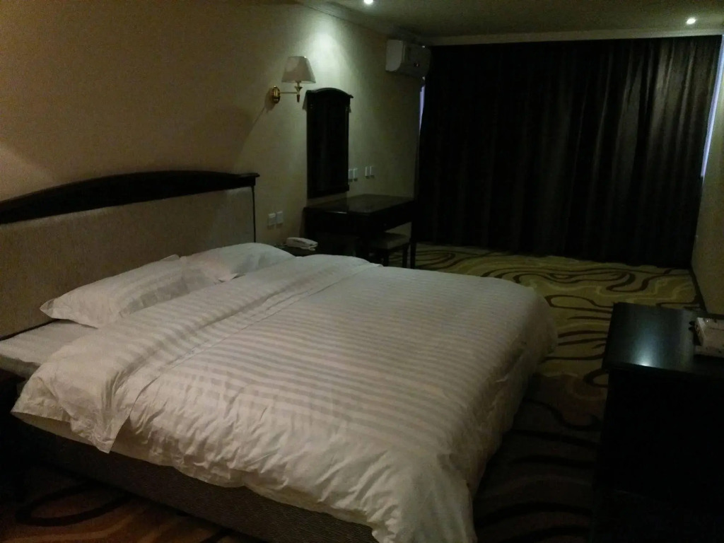 Ruijia Hotel Chengdu Airport