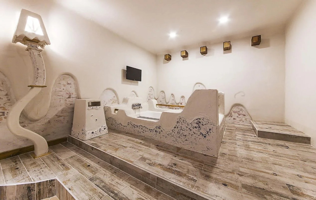 Nabi Hotel