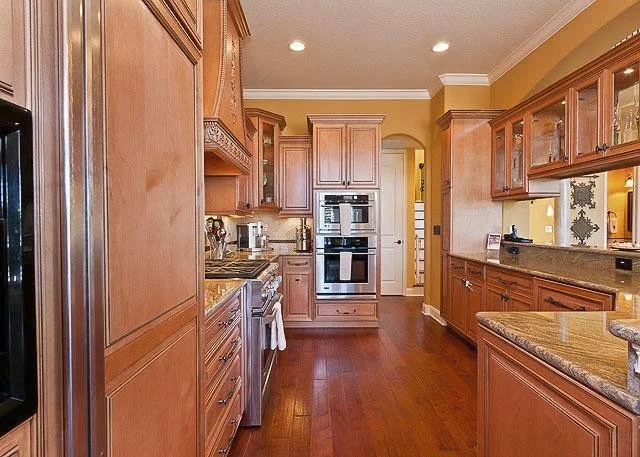 Tuscany By the Sea 5 Br home by RedAwning