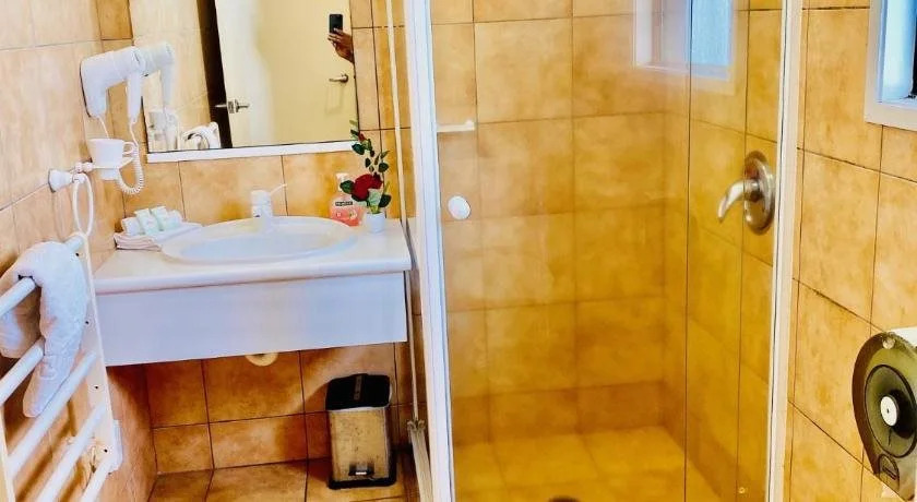Baden Lodge Motel - PRIVATE SPA Bath