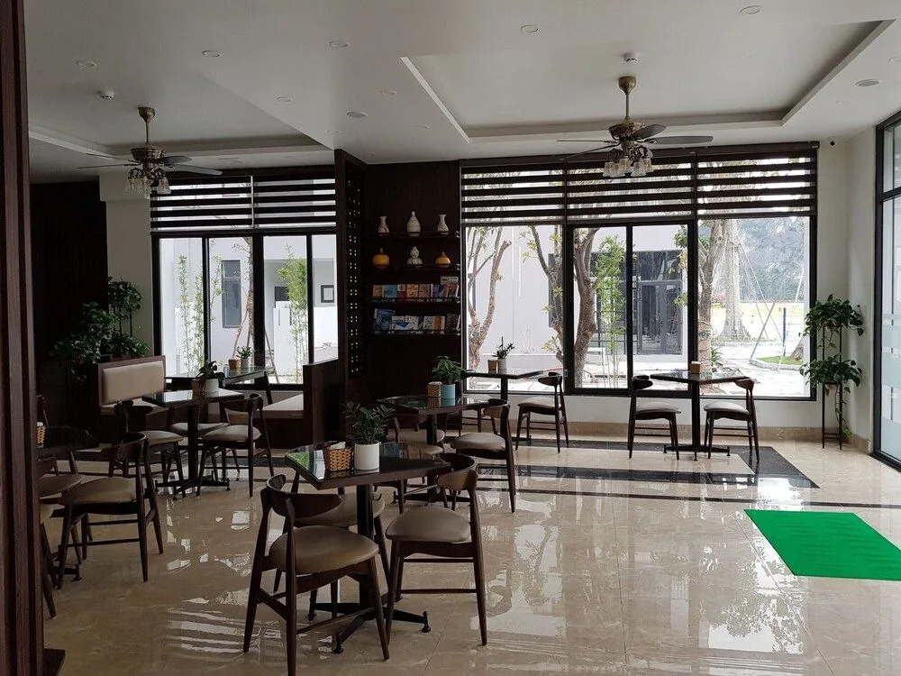 Helen Halong Hotel