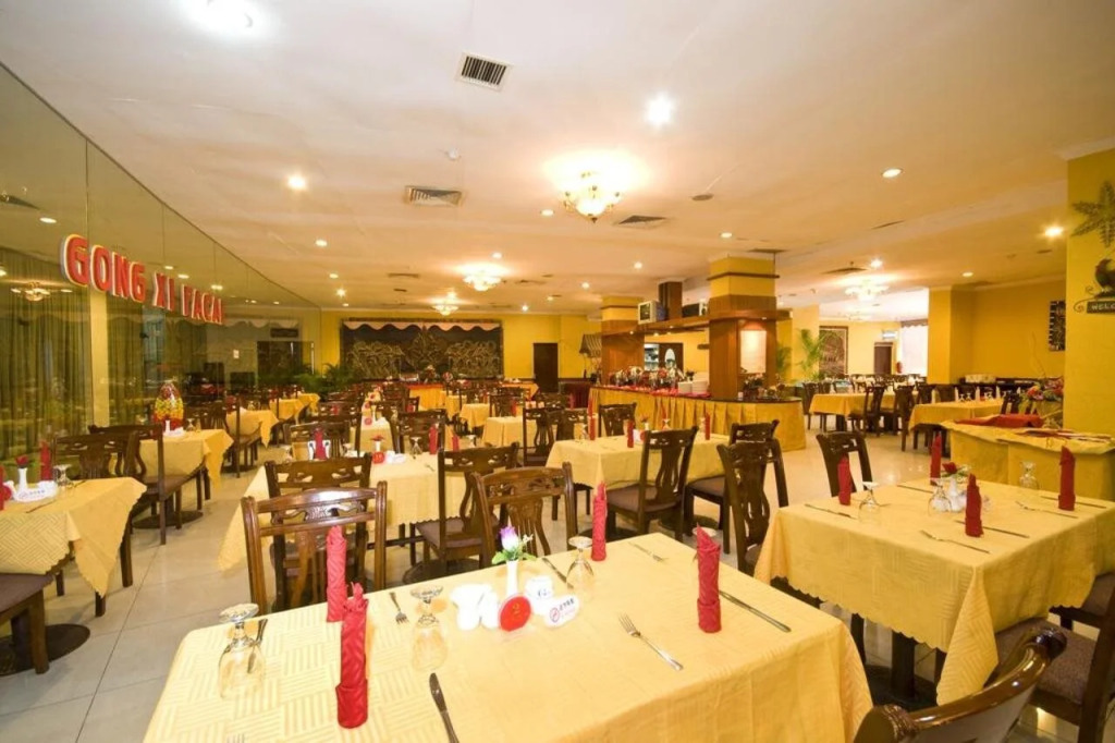 Golden View Hotel