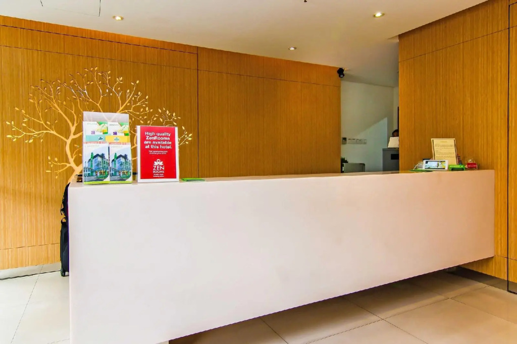ZEN Premium Pancoran Pomelotel