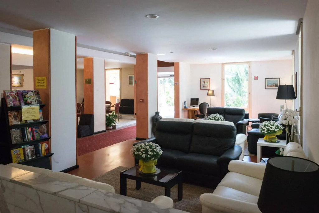 Coccodrillo Hotel & Apartments