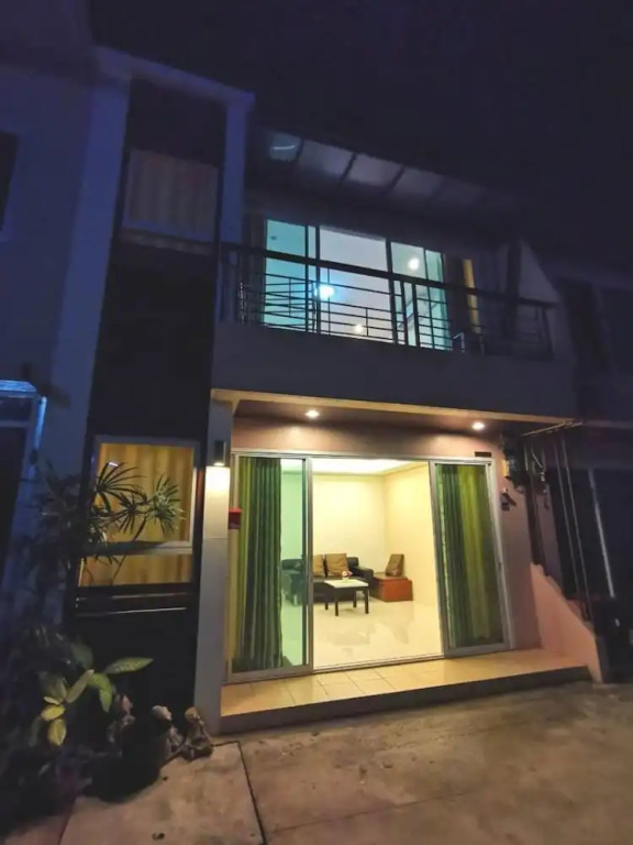 Pon House