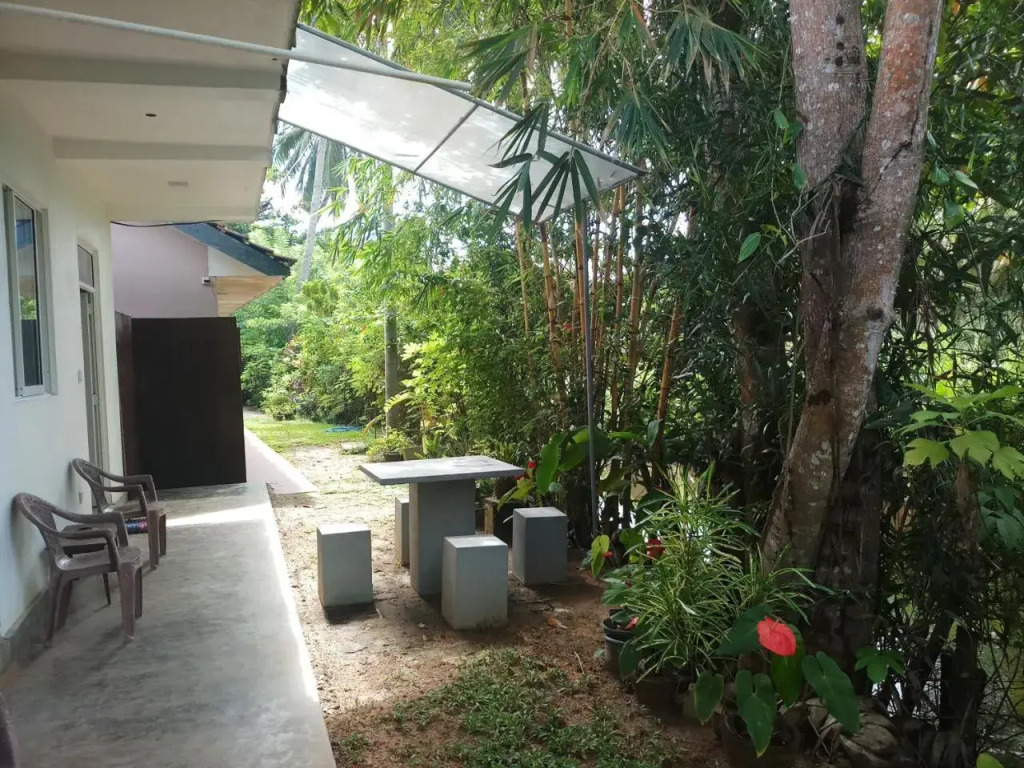 Coloration Guest House