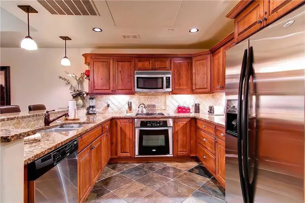 5103 Emerald Lodge, Trappeur's Crossing Apartment 4