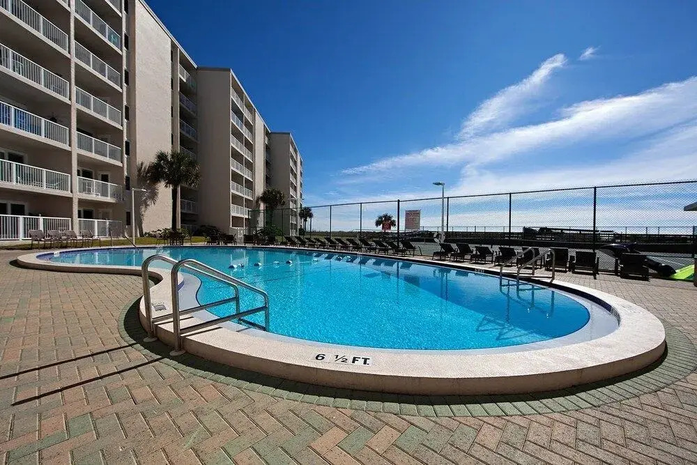 Gulf Shore Condo #304 - 2 Br condo by RedAwning