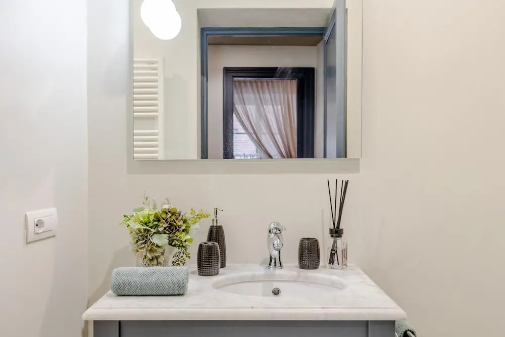 Gimber Tales a First Floor Apartment