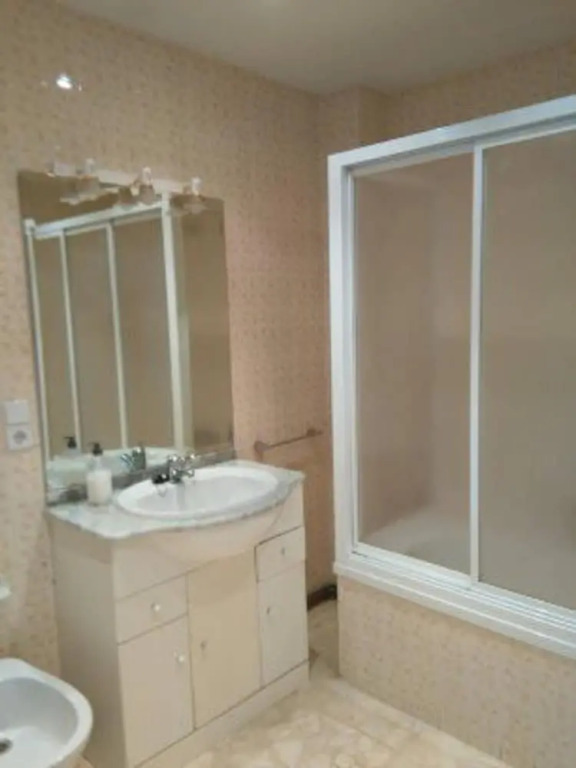 Amplio, Luminoso A 5 Min. Mezquita