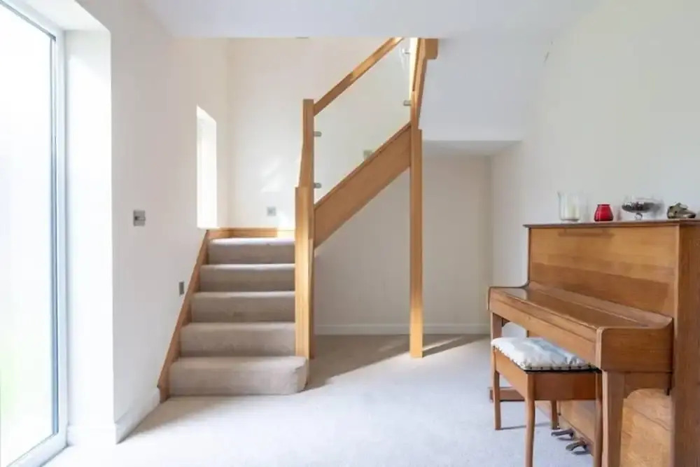 12 Guests - Hot Tub - Free Parking in Huddersfield