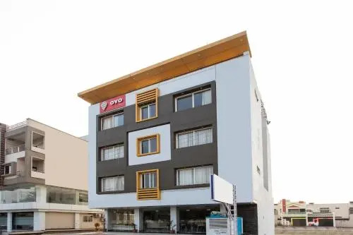 Hotel Crystal Inn